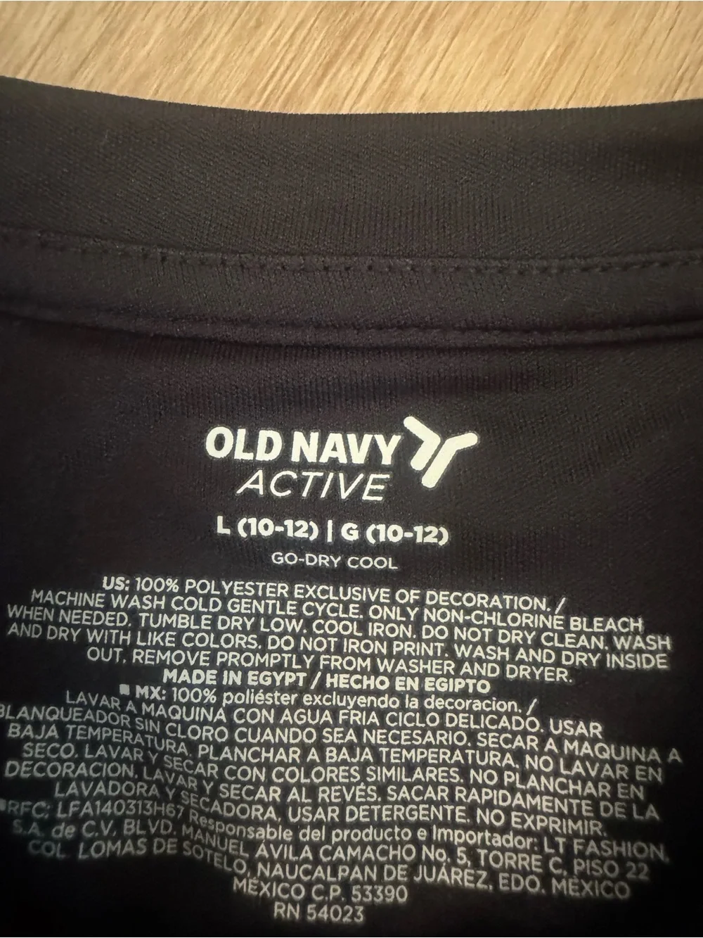 Old Navy Active Go-Dry Cool Black Short-Sleeve V neck Tee